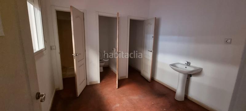 Foto 87c725a3-153f-4283-9492-ca29438a78d6. Alquiler nave industrial nave para entrar, grande, alta, con instalaciones, porton 5x5 en Borox