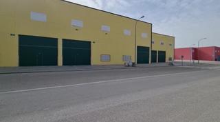 Lloguer Nau industrial  To-2437. Nave muy comoda para trabajar, altura, porton grande, con gran p