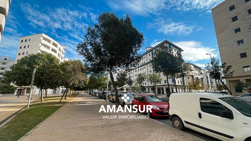 Foto 9eed03d1-a989-46df-98eb-1cb0467e9381. Alquiler local comercial  con inmejorable situación en Huelva