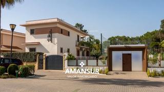 Xalet a Islantilla Golf. Casa independiente en exclusiva urbanización de islantilla