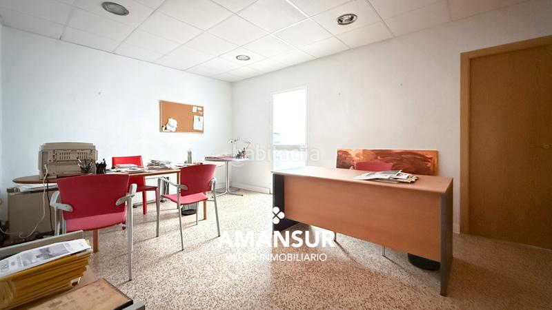 Foto e1a11286-90a7-4ac2-993d-6646ce8f722f. Local comercial a Centro Huelva