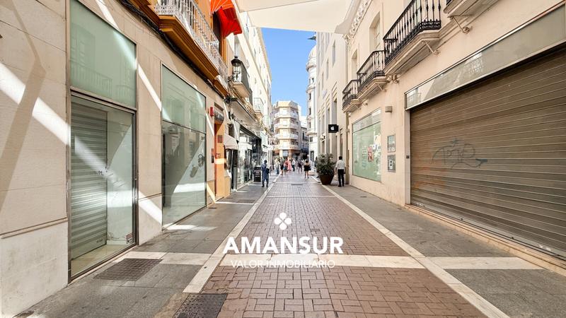 Foto e3b19dca-ac6a-43cd-8594-a40067905070. Alquiler local comercial en calle las bocas 17 oportunidad de local comercial en calle las bocas en Huelva