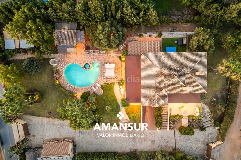 Foto 3c0468ef-361b-4144-bb14-f73a4793641c. Chalet con camino riscaldamento parcheggio piscina in Aljaraque