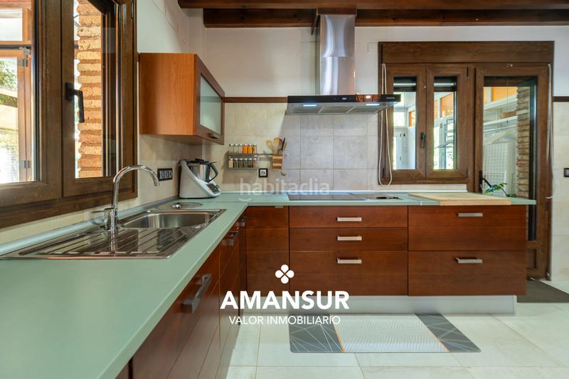 Foto 447353c9-12b5-4274-a76f-8368ff9f5e95. Chalet con camino riscaldamento parcheggio piscina in Aljaraque