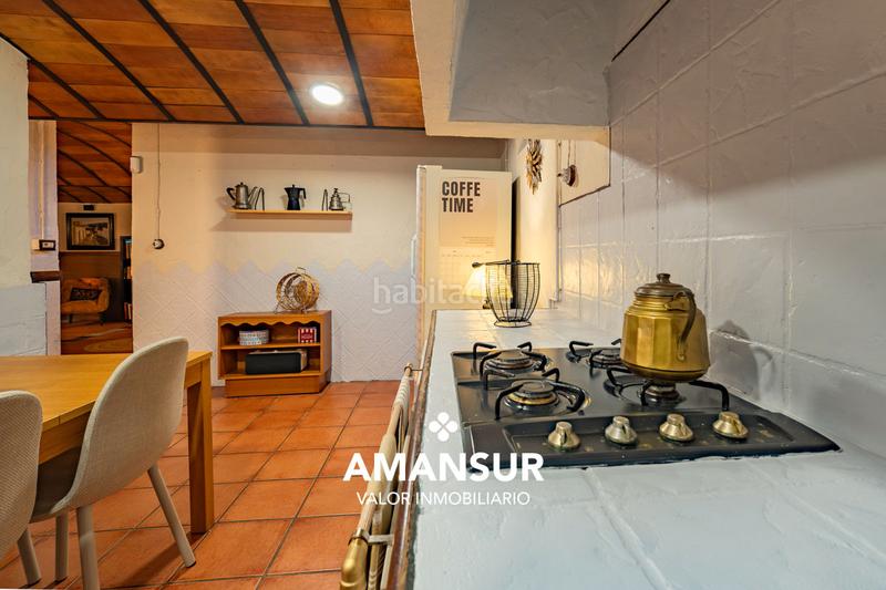 Foto dc8312e0-3073-4301-9d29-6a6b51bba585. Chalet con camino riscaldamento parcheggio piscina in Aljaraque