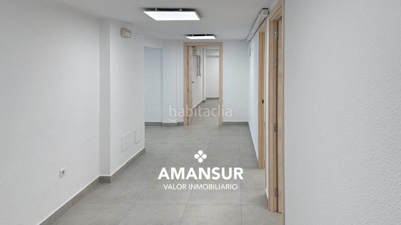 Foto 14ce2ddb-734a-49b2-b457-09e44481b4e8. Affitto locale commerciale in Reina Victoria - Matadero Huelva