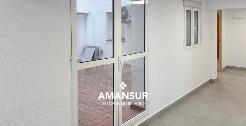 Foto 4be71d0b-e697-497e-80c4-8e2e7325ca65. Location local commercial dans Reina Victoria - Matadero Huelva