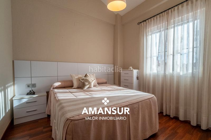 Foto 754fbcf6-2afc-49f7-8d55-e1e1afd570a8. Casa adossada amb xemeneia calefacció aparcament a Aljaraque