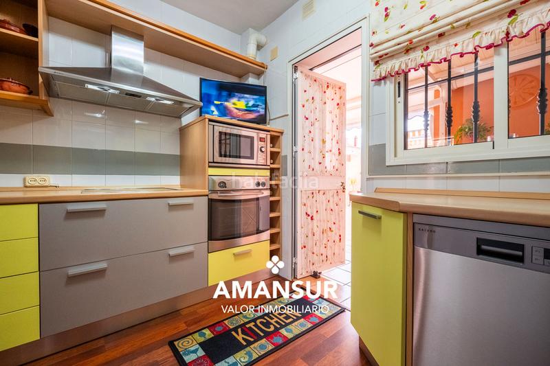 Foto ad1c12cc-5f14-4c2d-b62d-6afb59725ada. Casa adossada amb xemeneia calefacció aparcament a Aljaraque