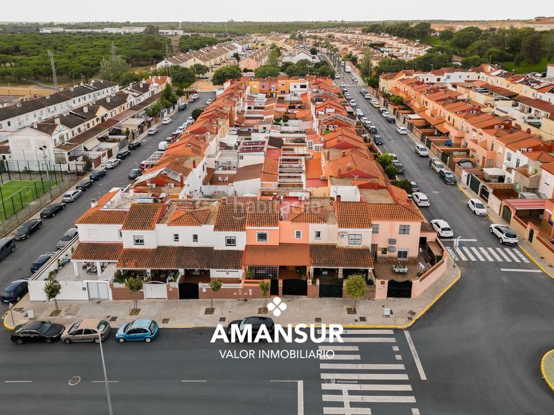 Foto ddd509f6-c7d3-4971-817b-53d3434041a0. Casa adossada amb xemeneia calefacció aparcament a Aljaraque