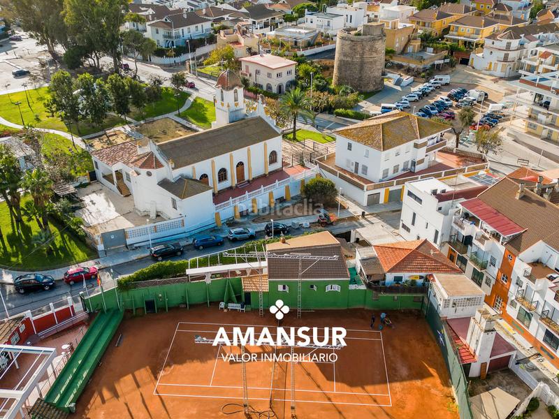 Foto 283b1ed3-9ebf-4ae4-aa35-d95074455f1a. Chalet with fireplace in Punta Umbría