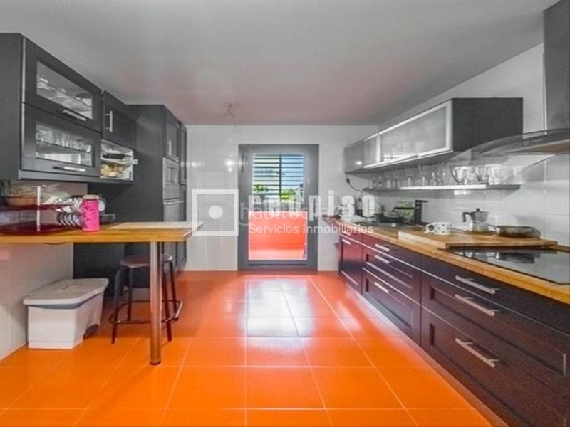 Foto 0110e158-7a14-4e12-8258-2aeb3e8c44c0. Flat with heating parking in Prado de Santo Domingo Alcorcón