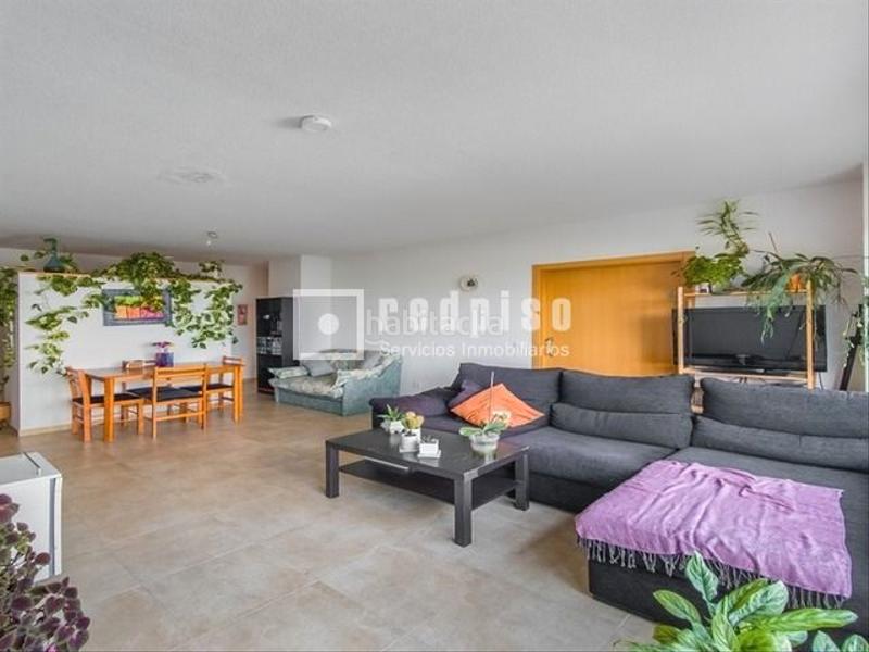 Foto 634d476b-89fc-44e7-91f6-597fde1de6b1. Flat with heating parking in Prado de Santo Domingo Alcorcón