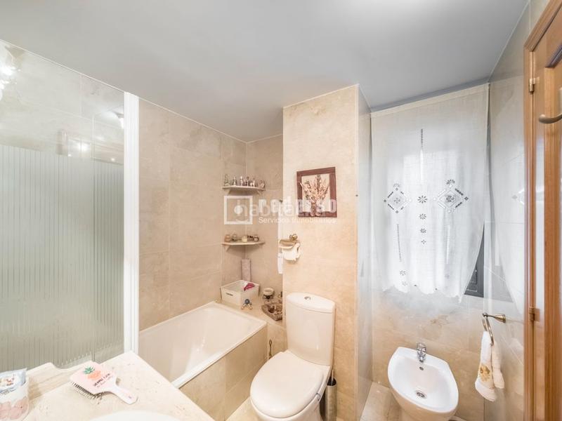 Foto 12ab927d-d6be-4a9f-bc05-2d9aed6df3f0. Pis amb calefacció aparcament piscina a Parque Oeste-Fuente Cisneros Alcorcón