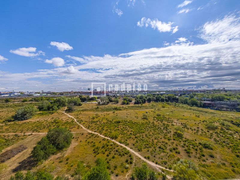 Foto e61f435b-863d-4bd9-aee3-b8fb0b60510c. Dúplex amb calefacció aparcament piscina a Parque Oeste-Fuente Cisneros Alcorcón