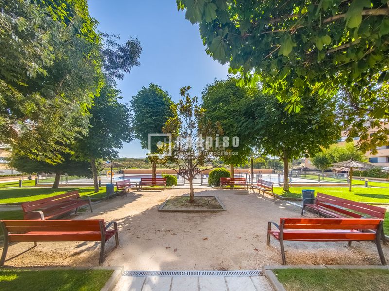 Foto b391f120-67a8-437a-b059-8f0fa63161b7. Flat with heating parking pool in Parque Oeste-Fuente Cisneros Alcorcón