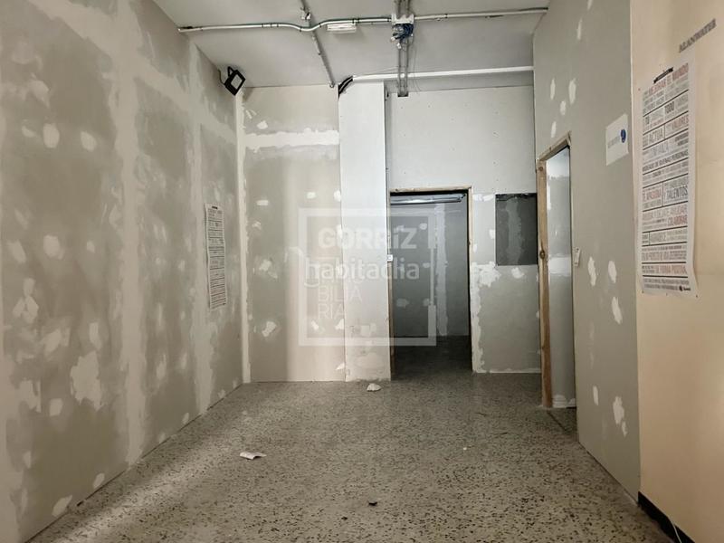 Foto d69a6dd2-34b6-4eaf-996b-977fa2c4e79e. Local comercial en Centre Mataró