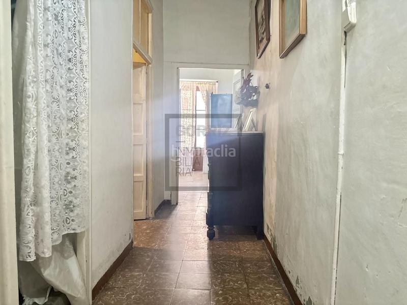 Foto 323bfb30-b7bc-4b19-9364-e5263990e786. House in Centre Mataró