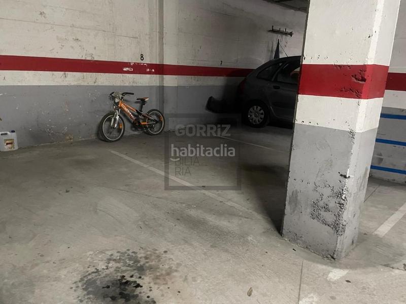 Foto 646e8484-19c3-4445-a93d-3e12c3f28b80. Parking coche en El Palau - Escorxador Mataró