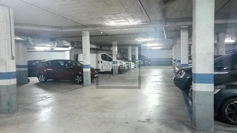 Foto a0b9f4d5-8df6-4487-87c8-7777a90c8f86. Parking coche en Eixample Mataró