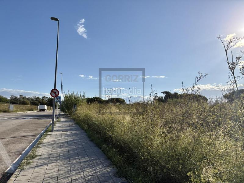 Foto 9bdc80ca-9e2d-4eb1-9939-4e6a0e11b4eb. Terreny residencial a carrer de la indústria 50 a Sant Andreu de Llavaneres