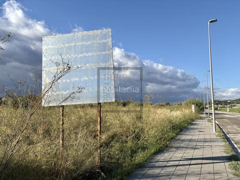 Foto 9bcae52b-9d70-4389-9adf-aa12bca409dc. Terreno residenziale in carrer de la indústria 50 in Sant Andreu de Llavaneres