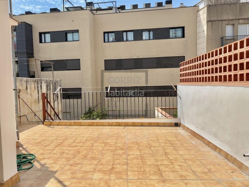 Foto b306d5d3-0862-4117-9723-565988b40919. Maison avec parking dans Centre Mataró