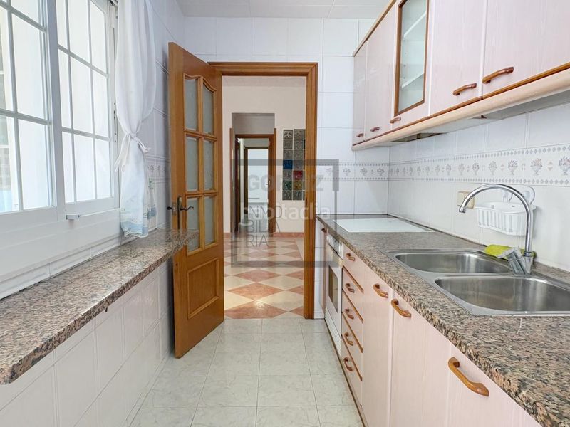 Foto ffaf90a7-d8ac-4add-85d0-41710cd19ee1. Maison avec parking dans Centre Mataró