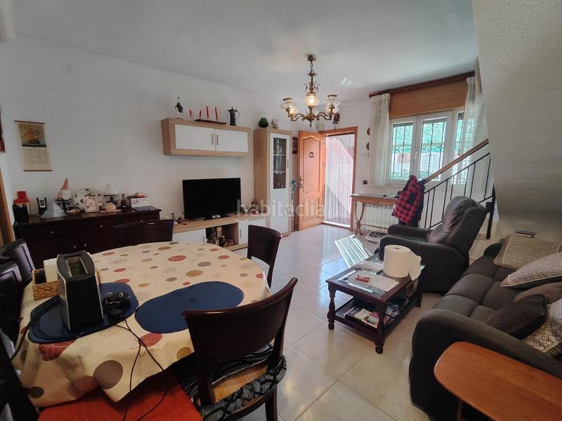 Foto 79d2ca21-146a-47fd-972a-78d077a08094. Casa adosada adosado de 4 alturas a pasos del mar en morro de gos 170.000! en Oropesa del Mar