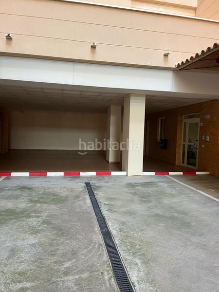 Foto bb9f0ad1-30d1-4a29-89e7-57c0f86ee3bb. Apartamento oportunidad única! piso en primera línea de playa carrer de amplaries en Oropesa del Mar