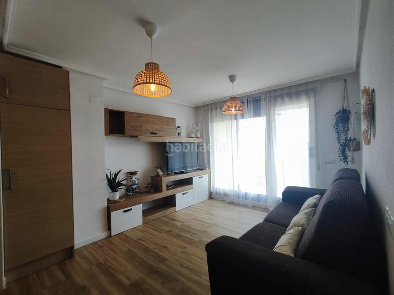 Foto 6ad8876e-13fd-40fb-93df-baea2261ff6a. Apartamento en calle els ullals 2 terrazas al mar en Oropesa del Mar
