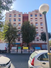 Flat  S benilde. Dúplex amplio y luminoso de 4 dormitorios en torreforta