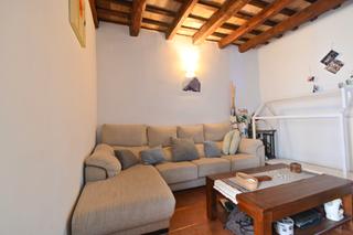 Casa aparellada a Centrevila. Casa reformada en el centro