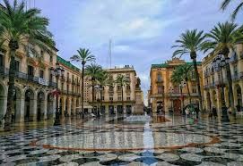 Traspàs Local Comercial a La Geltrú-Sant Jordi. Oportunidad única en el corazón de vilanova