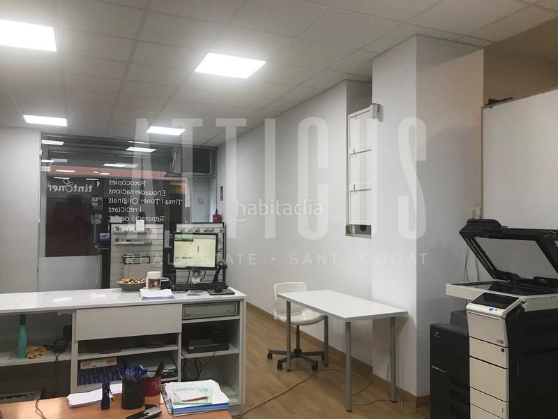 Foto cf0a2922-ffea-421c-ab08-ffd99f5429e3. Alquiler local comercial céntrico local comercial en Sant Cugat del Vallès
