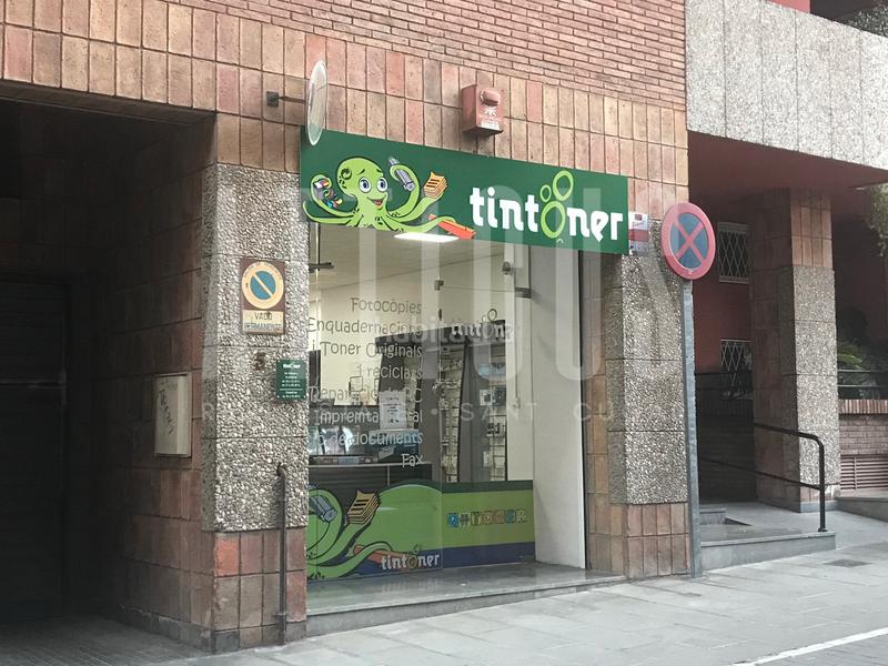 Foto fd87849b-f2fb-487d-802c-0993cc82efd5. Lloguer local comercial amb calefacció a Centre - Estació Sant Cugat del Vallès