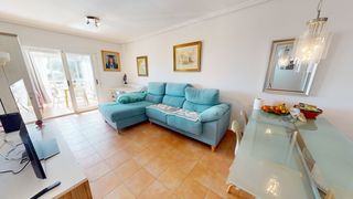 Flat in Pueblo Acantilado-Lanuza. Piso en urbanización con piscina, garaje cubierto, gimnasio, pis