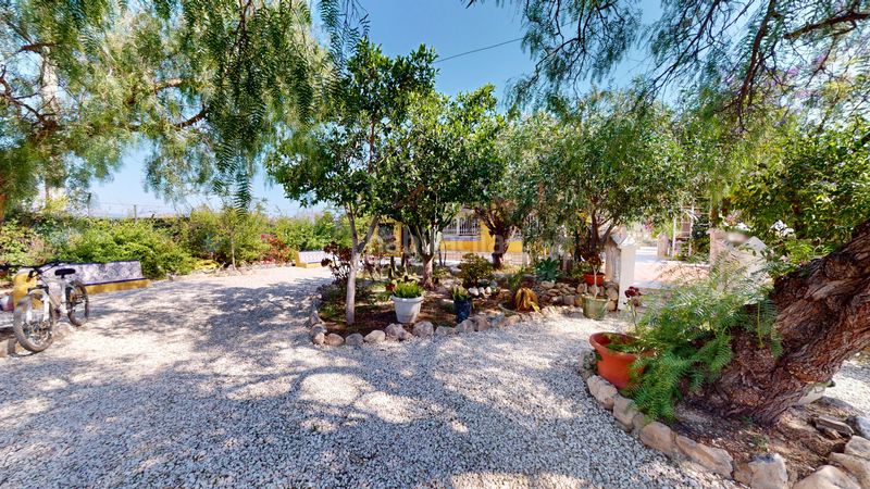 Foto a2bd3f83-5325-435e-b30d-3109116600af. Xalet amb xemeneia a Bonalba-Cotoveta Mutxamel