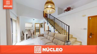 Doppelhaus  Carrer pla de l'amerador. Vive el encanto del mediterráneo en este exclusivo chalet paread