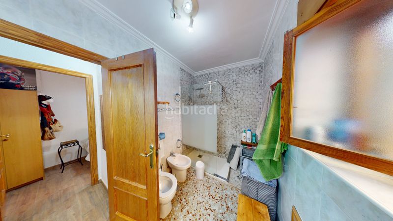 Foto 1bf14a8f-8188-4992-9a12-53f92d0d4e57. Casa amb aparcament a Campello Pueblo Campello (el)
