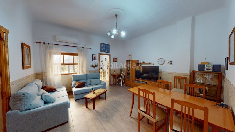 Foto 24df7564-0dc2-4ca8-9e02-9b9481f1455c. Casa amb aparcament a Campello Pueblo Campello (el)
