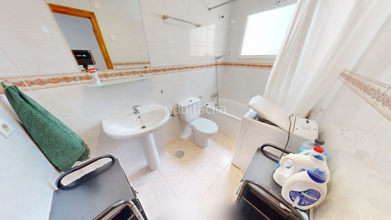 Foto 35523734-ae88-4ee7-9b3e-6f86f91a23ad. Casa adossada amb piscina a Pueblo Acantilado-Lanuza Campello (el)