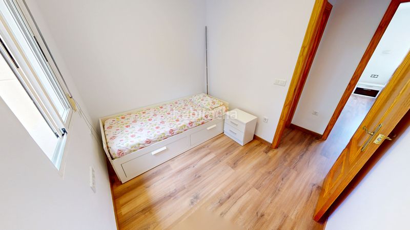 Foto bedbaf41-a930-4300-8f50-edc07e8ef129. Casa adossada amb piscina a Pueblo Acantilado-Lanuza Campello (el)