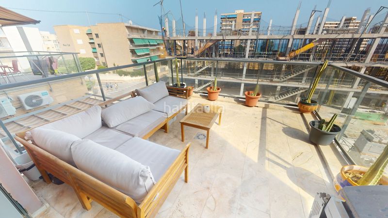 Foto 8ee6f289-b227-4730-a9a2-787ca734daf5. Pis amb piscina a Playa Muchavista Campello (el)