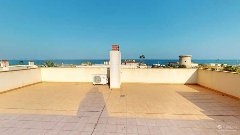 Foto def3c930-2b2f-48b7-af10-f8a95d236ad5. Casa amb calefacció aparcament a Pueblo Español-Coveta Fumá Campello (el)