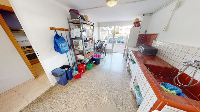 Foto 87d0d5aa-1a69-441b-9f73-2b42e7413b17. Casa amb aparcament piscina a Pueblo Español-Coveta Fumá Campello (el)