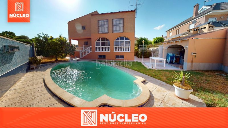 Foto 49ee3b44-e641-47e7-ac4c-3c21db50b6c4. Xalet amb xemeneia aparcament piscina a Almajada-Ravel Mutxamel