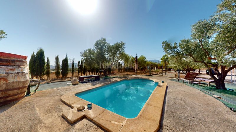 Foto f71c31aa-2fea-40a3-be8b-eba82b5225ad. Xalet amb piscina a Salinas