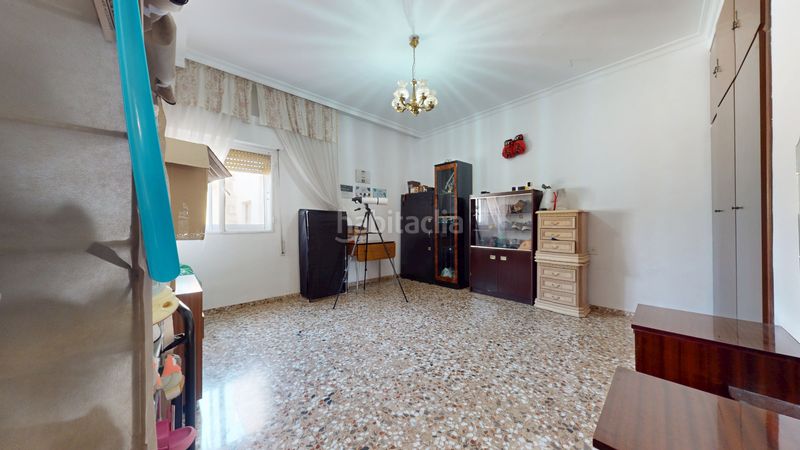 Foto 0d22b3a0-ca59-4de7-a983-110c70e2d8c2. Casa amb xemeneia aparcament a Caudete