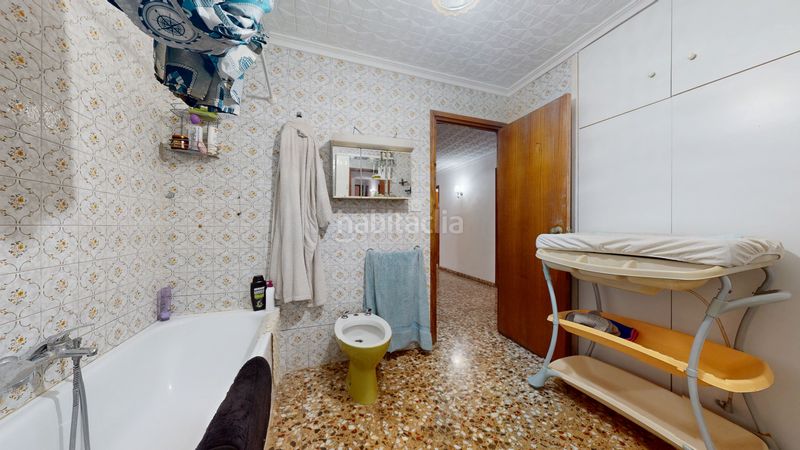 Foto 1df142bc-4301-41ef-8e41-03a4a58e53f4. Casa amb xemeneia aparcament a Caudete